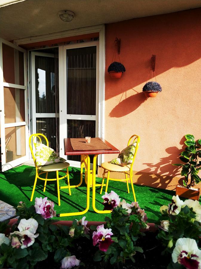 Appartement ART Éden à Hajdúszoboszló Extérieur photo